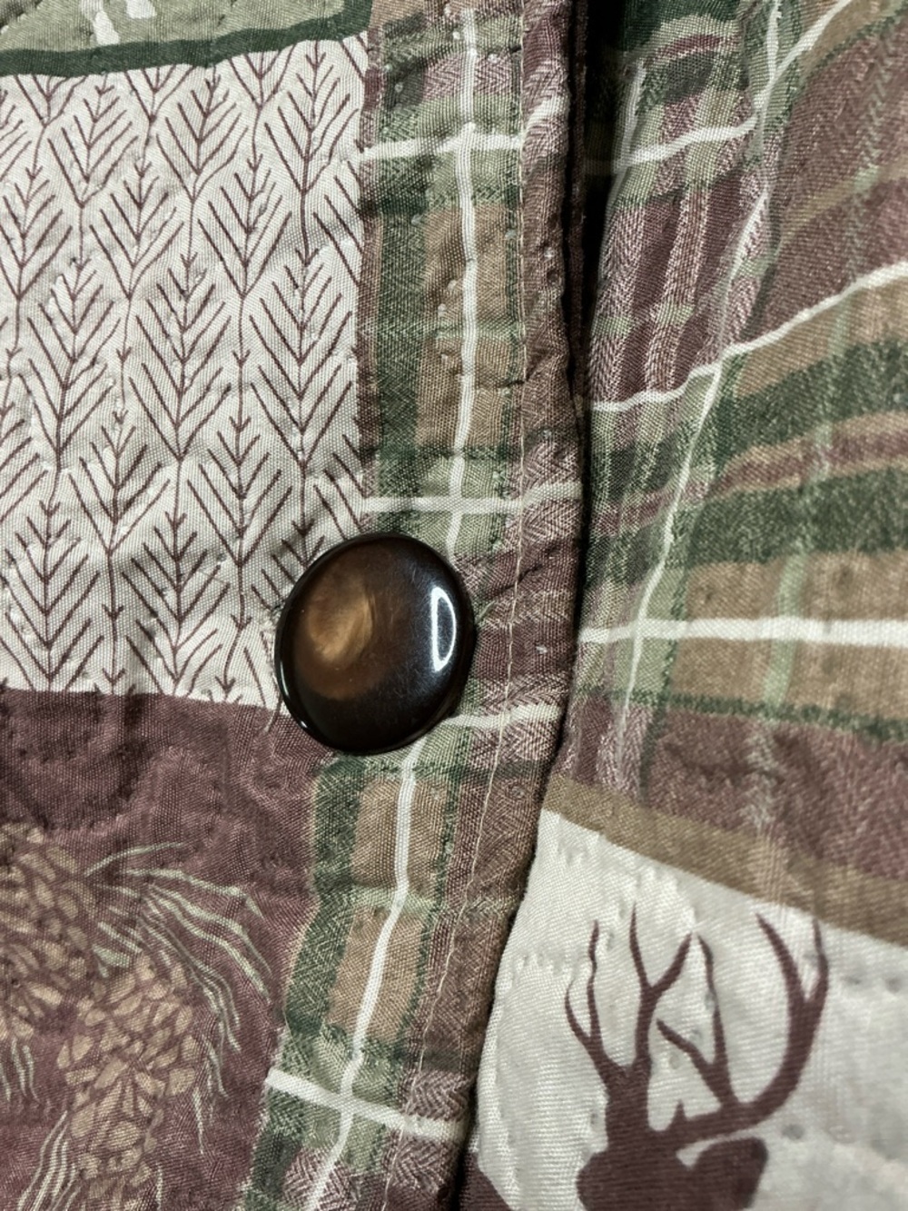 Camo Patchwork Blanket Jacket Upcycled Bedspread Forest Bear Deer Cabin - Picture 7 of 12